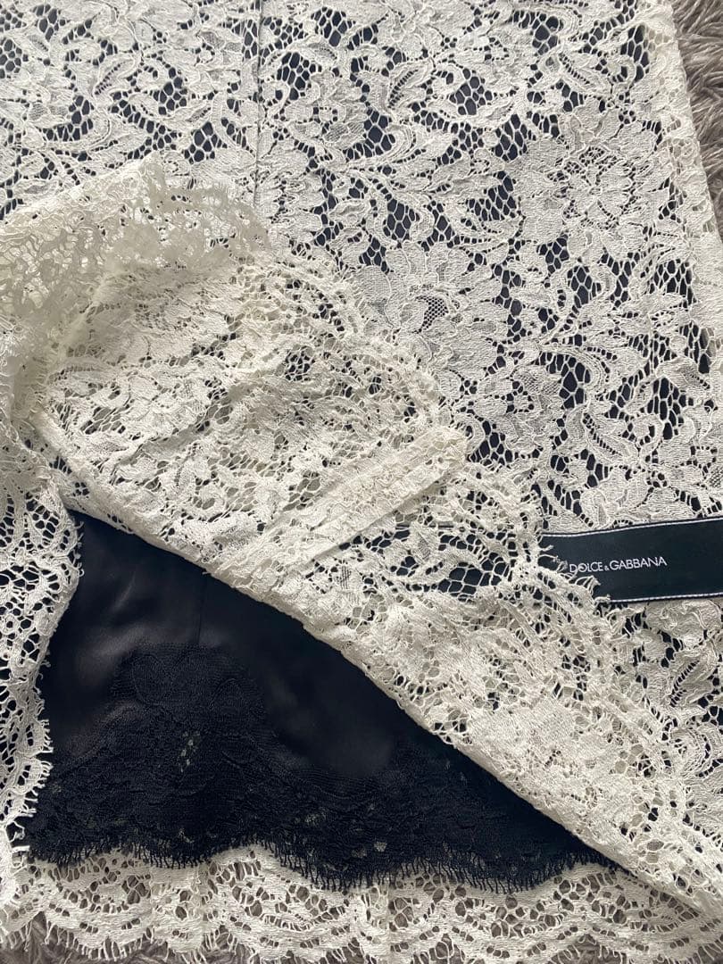 D&Gレースノースリーブドレス