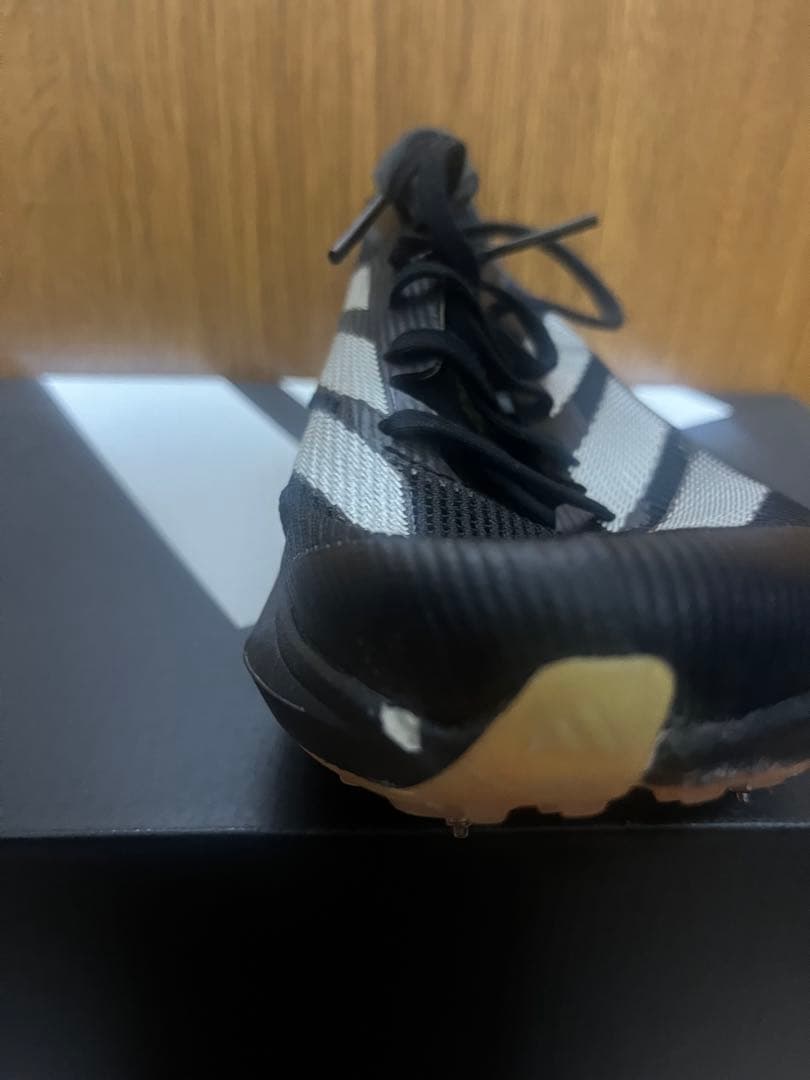 adizero アバンチ　24.0