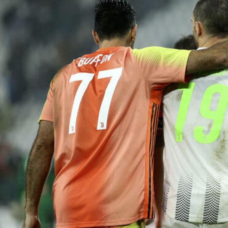 【匿名配送】【入手困難】ユベントス　パレス　GK　ユーベ　4TH　Fourth