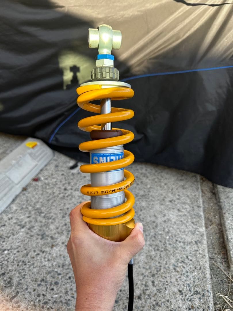 オーリンズ　リアサス　Z900RS KA739