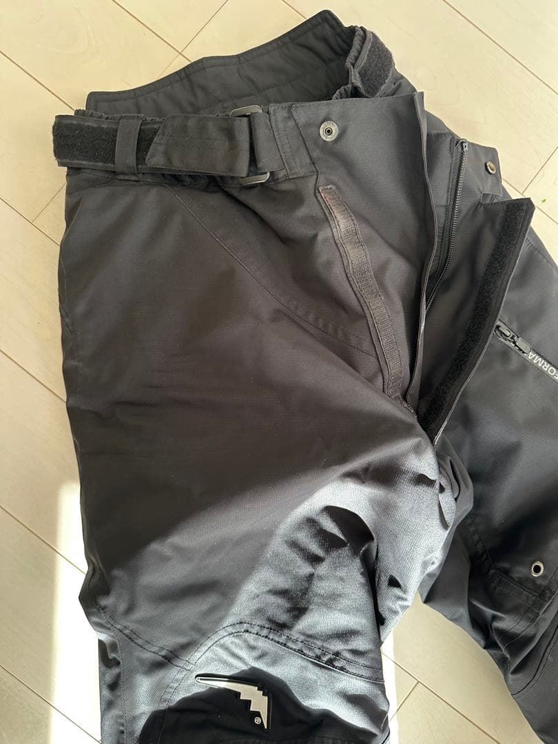 本日のみ価格！アロフトパンツk2831 ブラック　Ｌサイズ 防寒防水