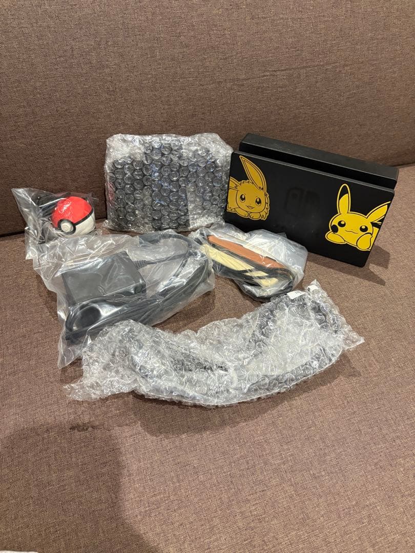 Nintendo Switch ピカブイデザイン ※ソフトなし