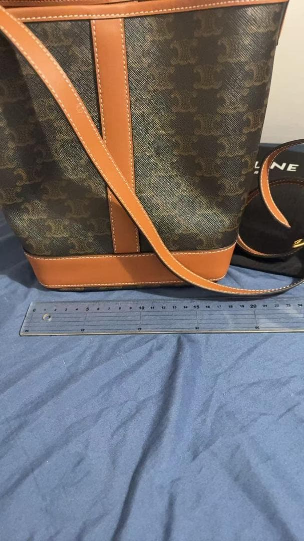 スモールバケット　ショルダーバッグ