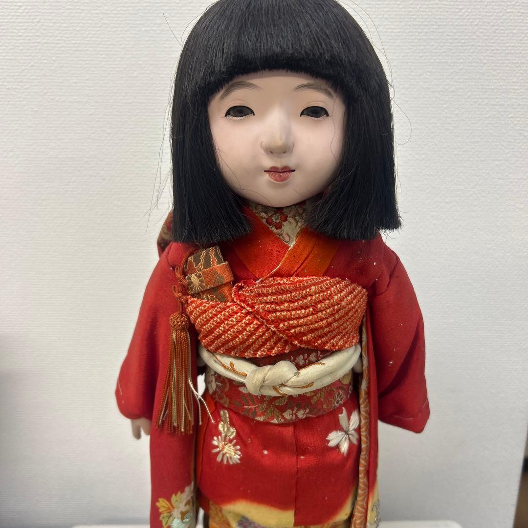 市松人形 赤い着物