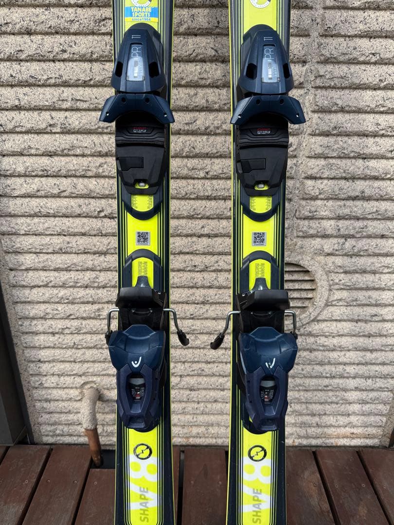 【中級】HEAD V-SHAPE E-V8 2023スキー板 156㎝