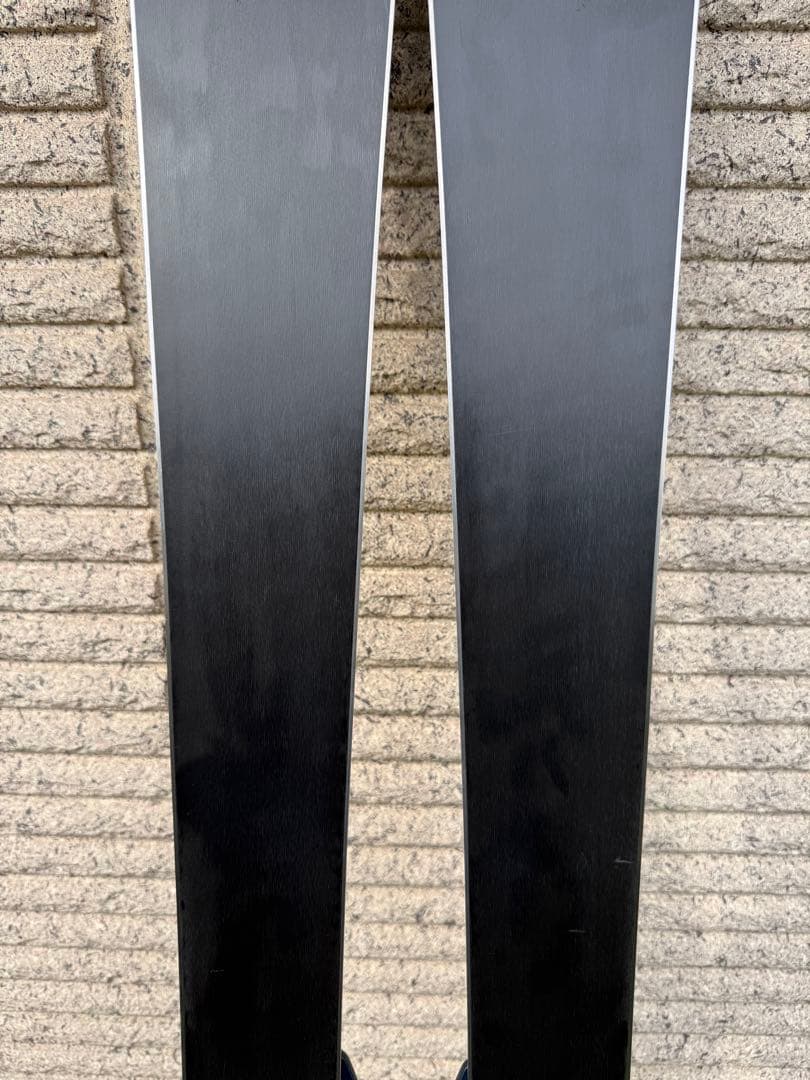 【中級】HEAD V-SHAPE E-V8 2023スキー板 156㎝