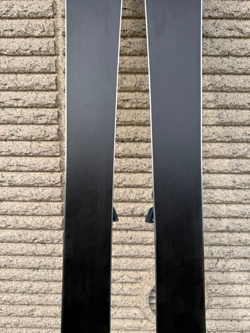 【中級】HEAD V-SHAPE E-V8 2023スキー板 156㎝