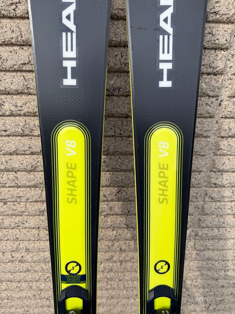 【中級】HEAD V-SHAPE E-V8 2023スキー板 156㎝