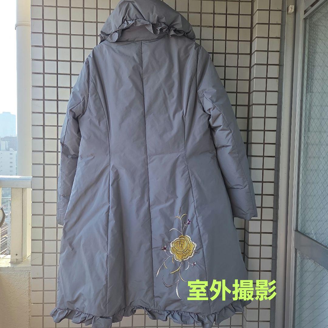 【4298SIZUKA KOMURO 】グレー 花柄ダウンジャケット
