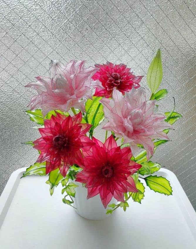 百合とダリア　　　アメリカンフラワー　（ディップフラワー）