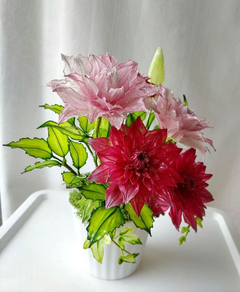 百合とダリア　　　アメリカンフラワー　（ディップフラワー）