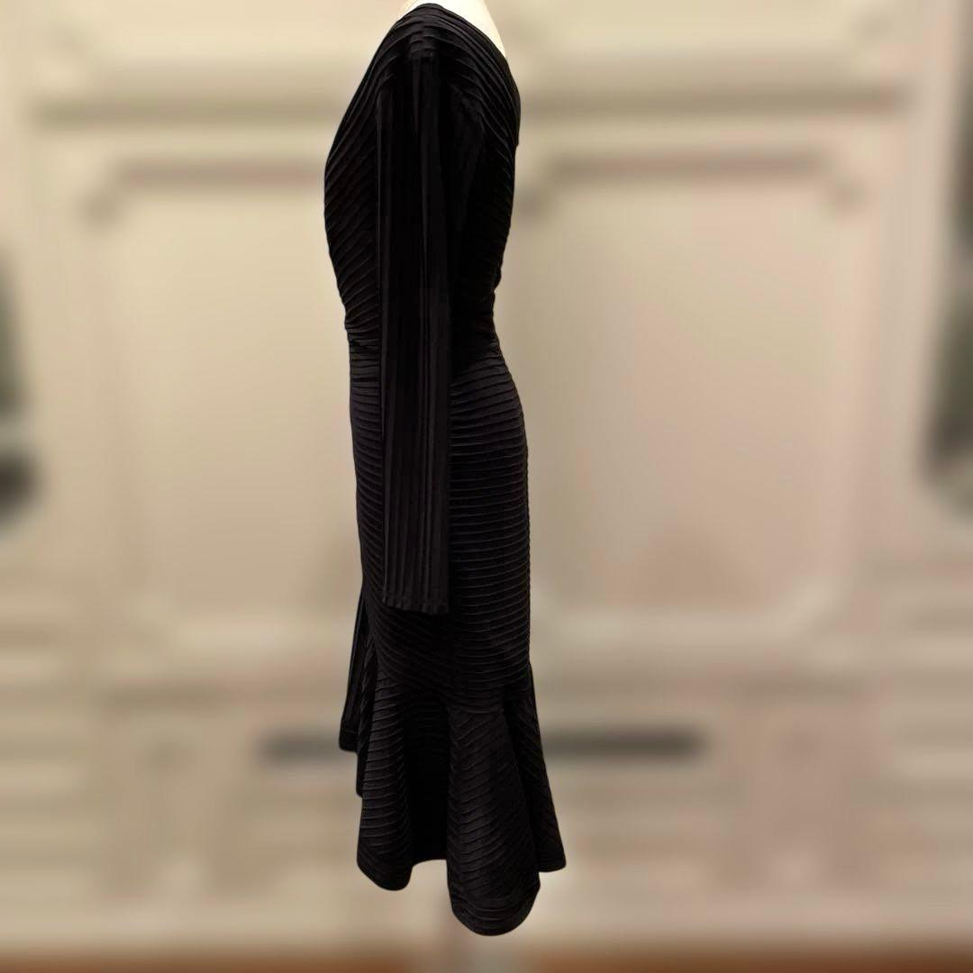 ☆今だけ　更にお値下げ！TADASHI SHOJ ブラックワンピース