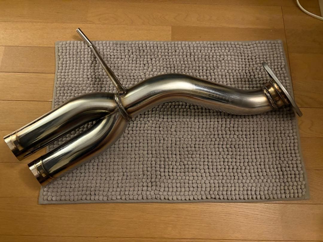 おでこ　ndロードスター QuickRace製 マフラー