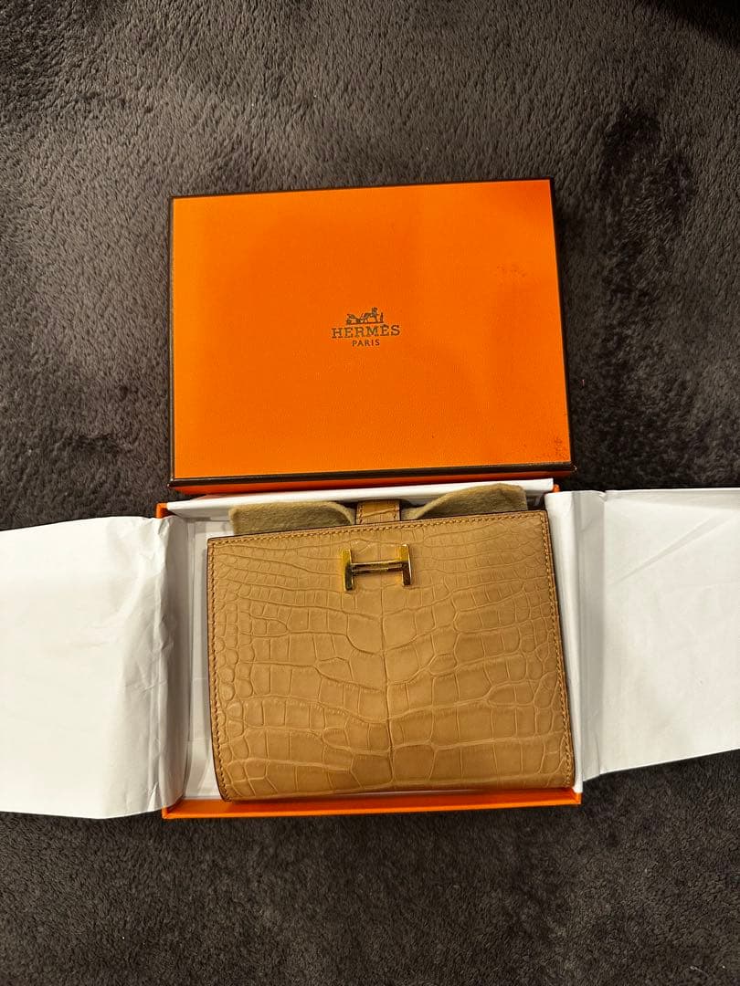 HERMES ベアンコンパクト　ベージュ クロコダイル 二つ折り財布　新品