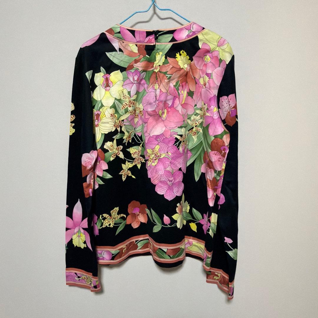 ア*タ様 LEONARD レオナール フラワープリント 長袖 トップス