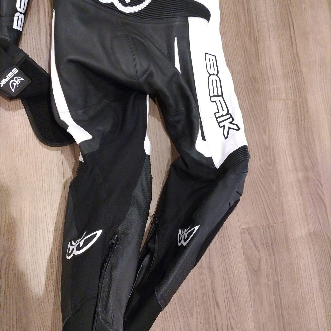 BERIK 2.0 革ツナギ　レーシングスーツ ブラック/ホワイト