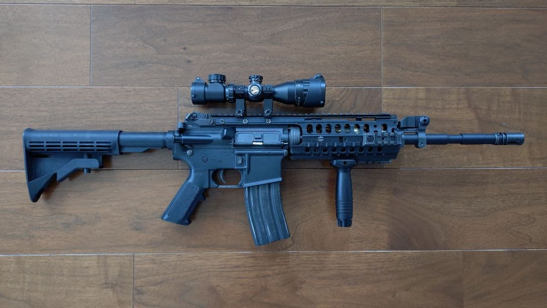 東京マルイ M4 S-SYSTEM 電動ガン スコープ付き