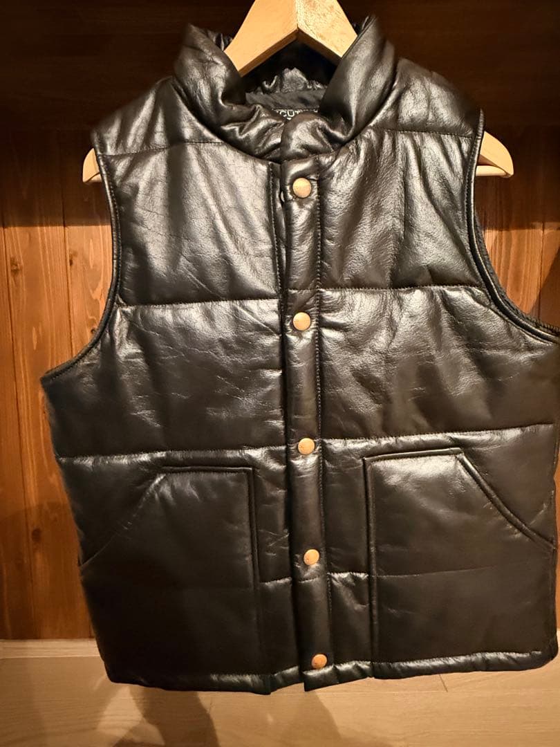 R*毒様 カットレイトレザー ダウンベスト