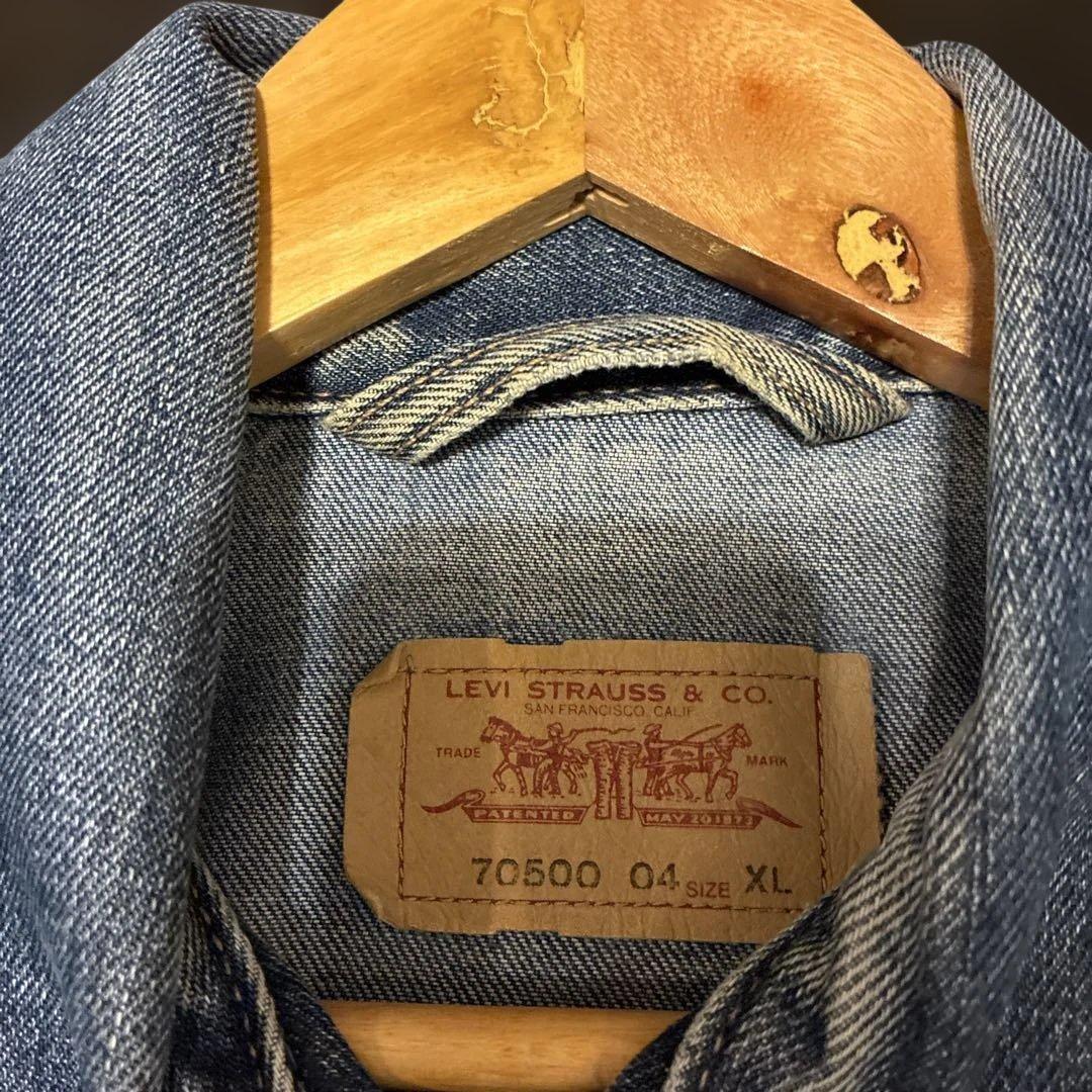 リーバイスデニムジャケット XLサイズ　ハチノスリペア有り