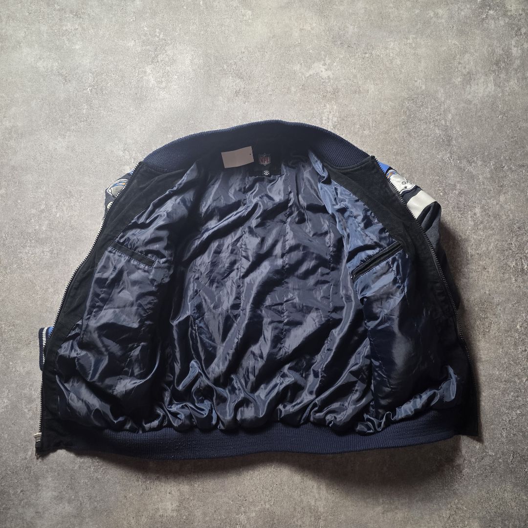 入手困難NFLロサンゼルスチャージャーズスウェードレザージャケットスタジャン短丈