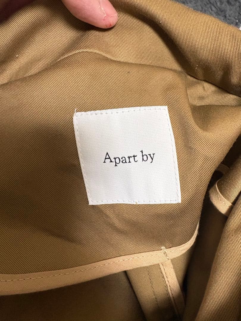 キャンディースリーブショートトレンチコート　アパートバイローリーズ