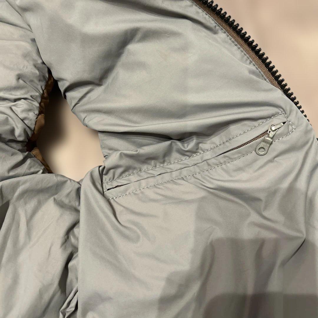 【とん】肉厚 UGG アグ（M）茶色 ダウンベスト フルジップ フード