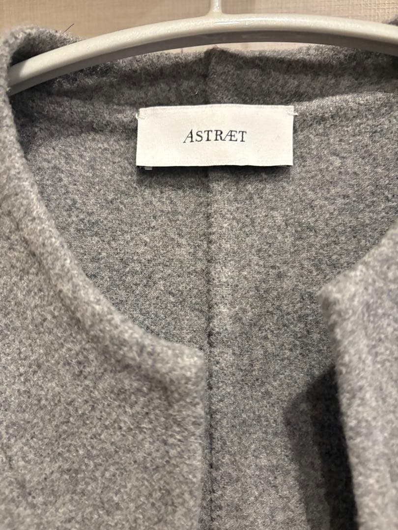 ASTRAETアストラット　ノーカラーコート
