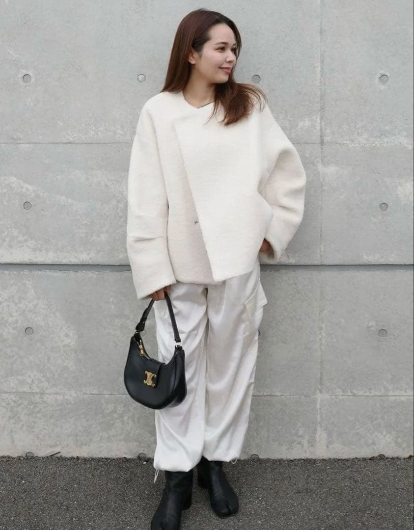 新品タグ付き　今季　ラグナムーン　ボアブルゾン　ボアジャケット