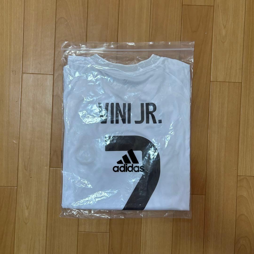 ヴィニシウスジュニオール　レアル・マドリード　ユニフォーム　M 新品未使用