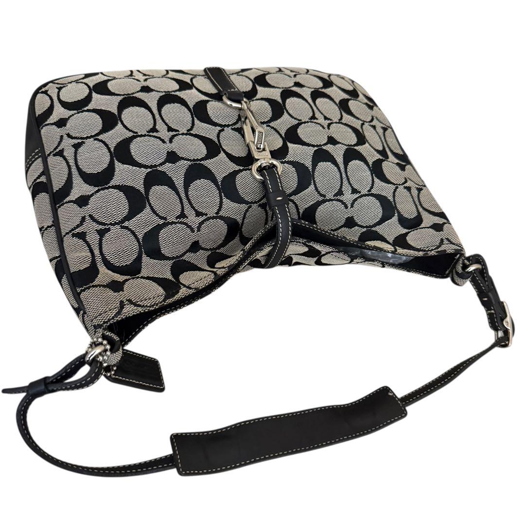 希少✨COACH ワンショルダーバッグ アクセサリーポーチ シグネチャー　肩掛け