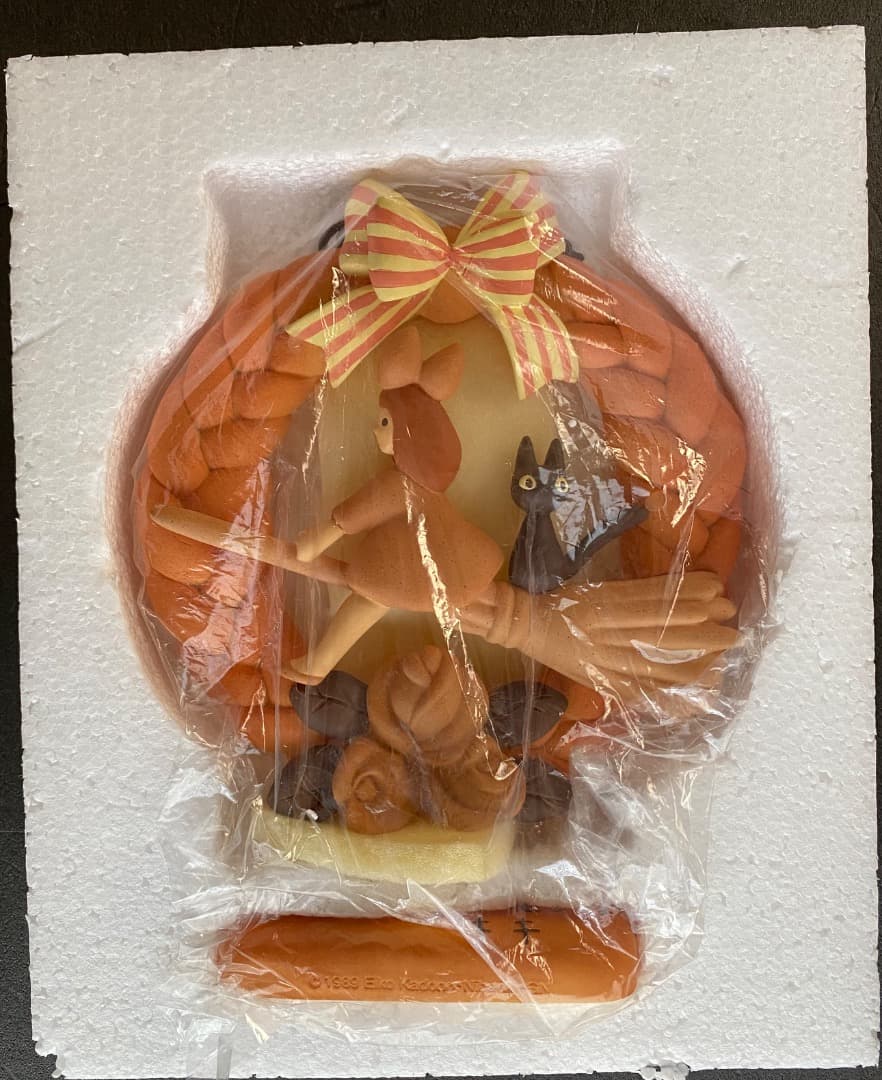 【新品未使用】ジブリ 魔女の宅急便 グーチョキパン店のパンリース 壁掛け