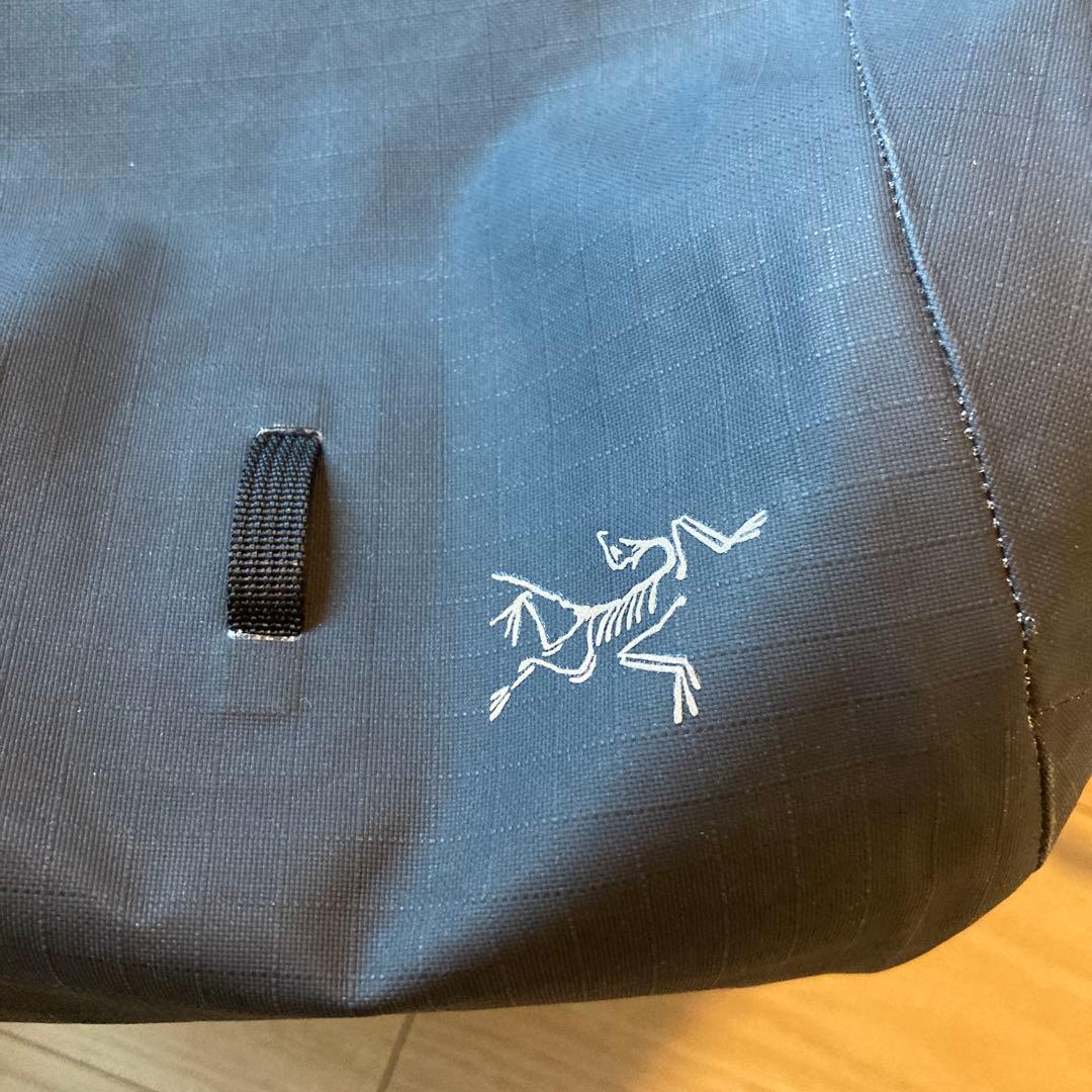 【美品】Arc'teryx ブラックバックパック