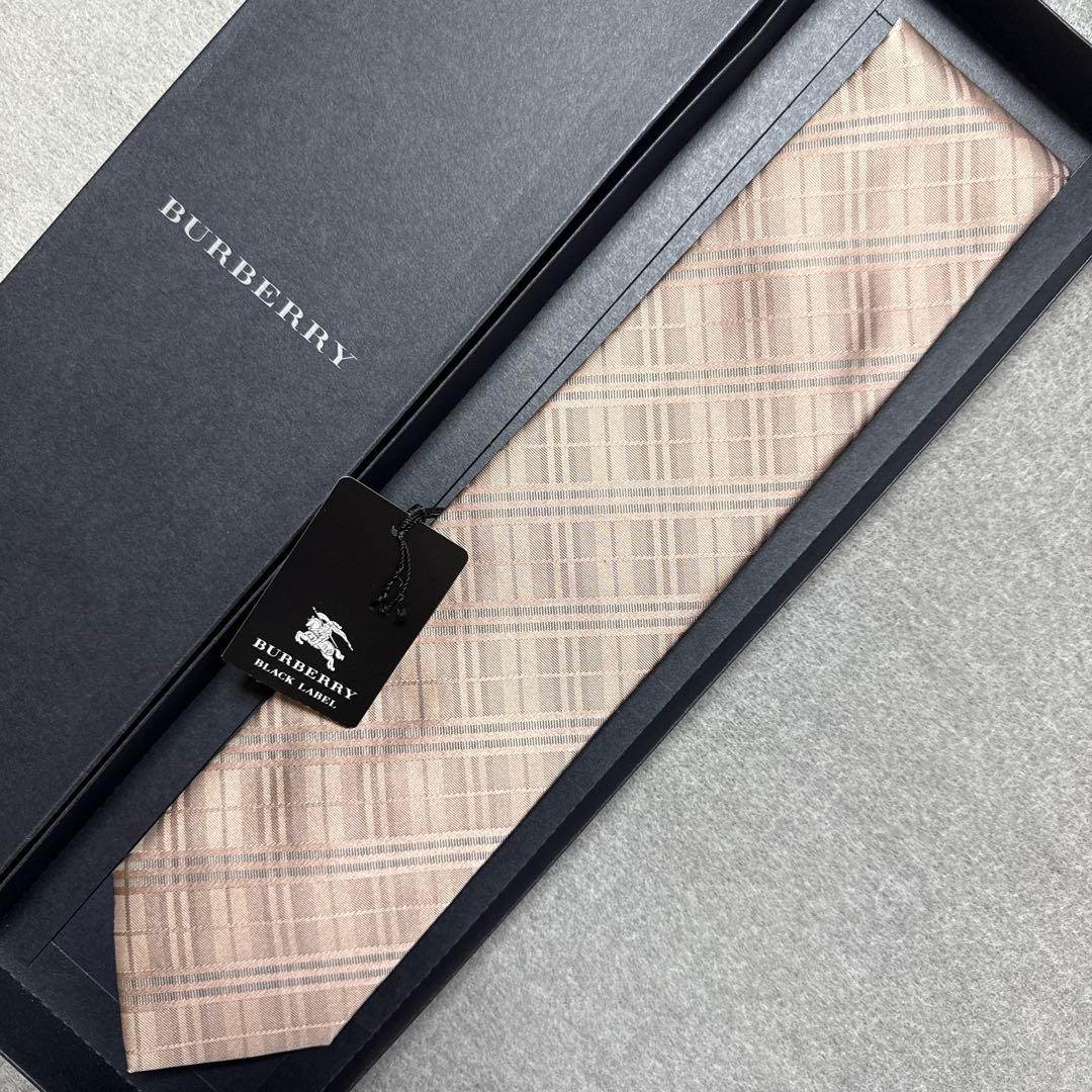 未使用タグ付　バーバリーブラックレーベル　ネクタイ　ピンク　ノバチェック柄