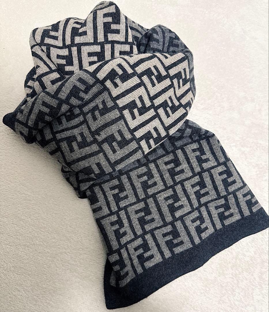 FENDI♡マフラー♡ロゴ♡総柄♡ブラック♡グレー♡ベージュ♡ウール100%