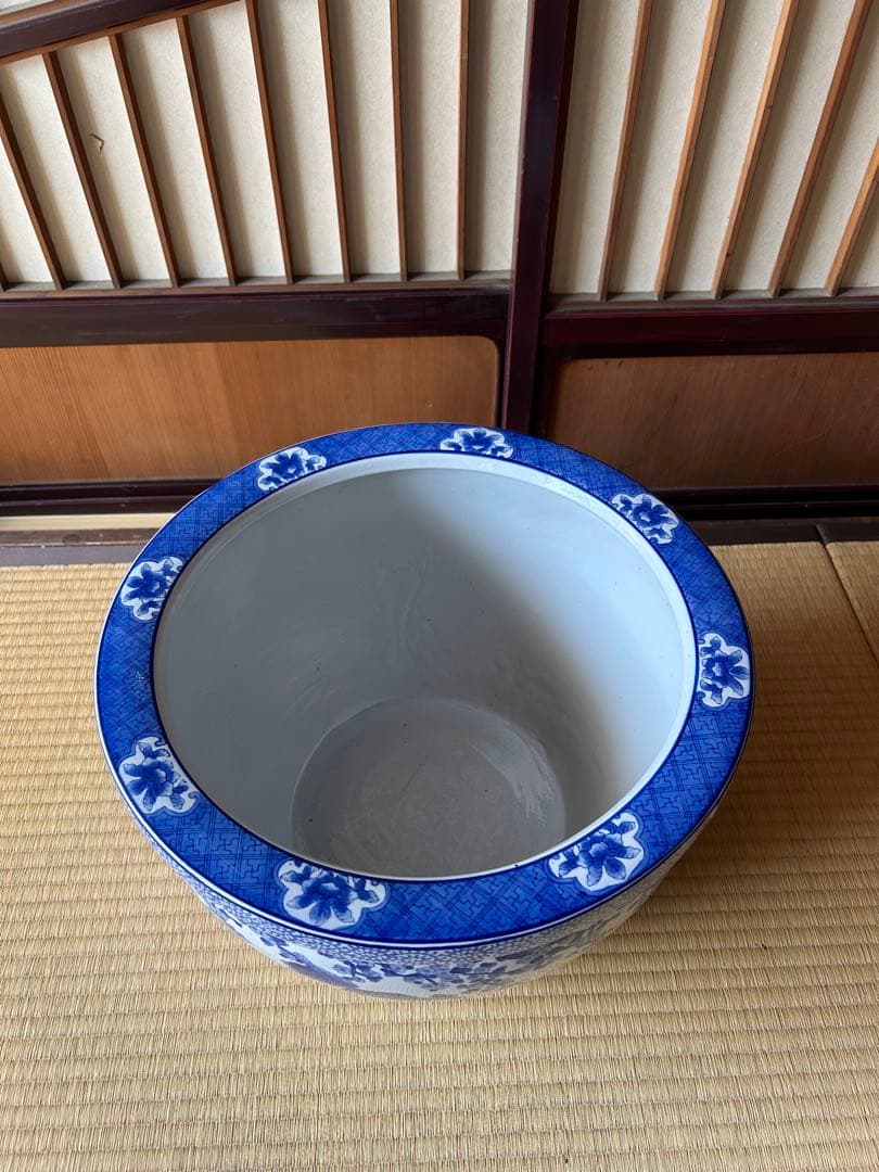 染付唐獅子牡丹花鳥図火鉢(直径約40.5cm) 火鉢　　メダカ鉢　金魚鉢