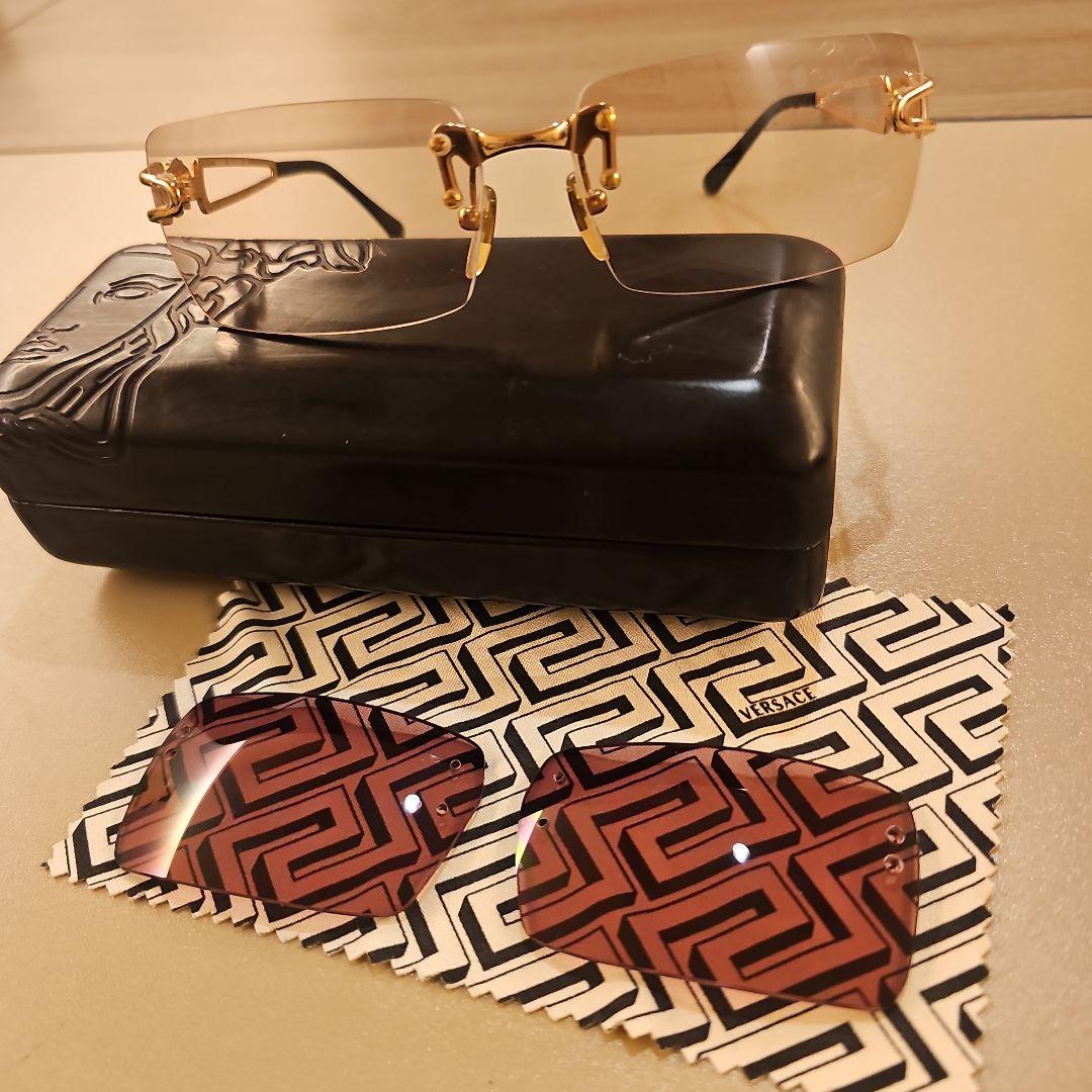 廃盤レア！ VERSACE ゴールドメデューサフレームサングラス
