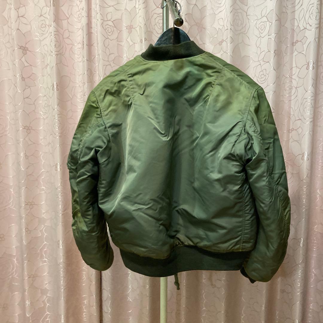 バズリクソンズ　MA-1 紫外線加工 カスタムモデル　実名復刻