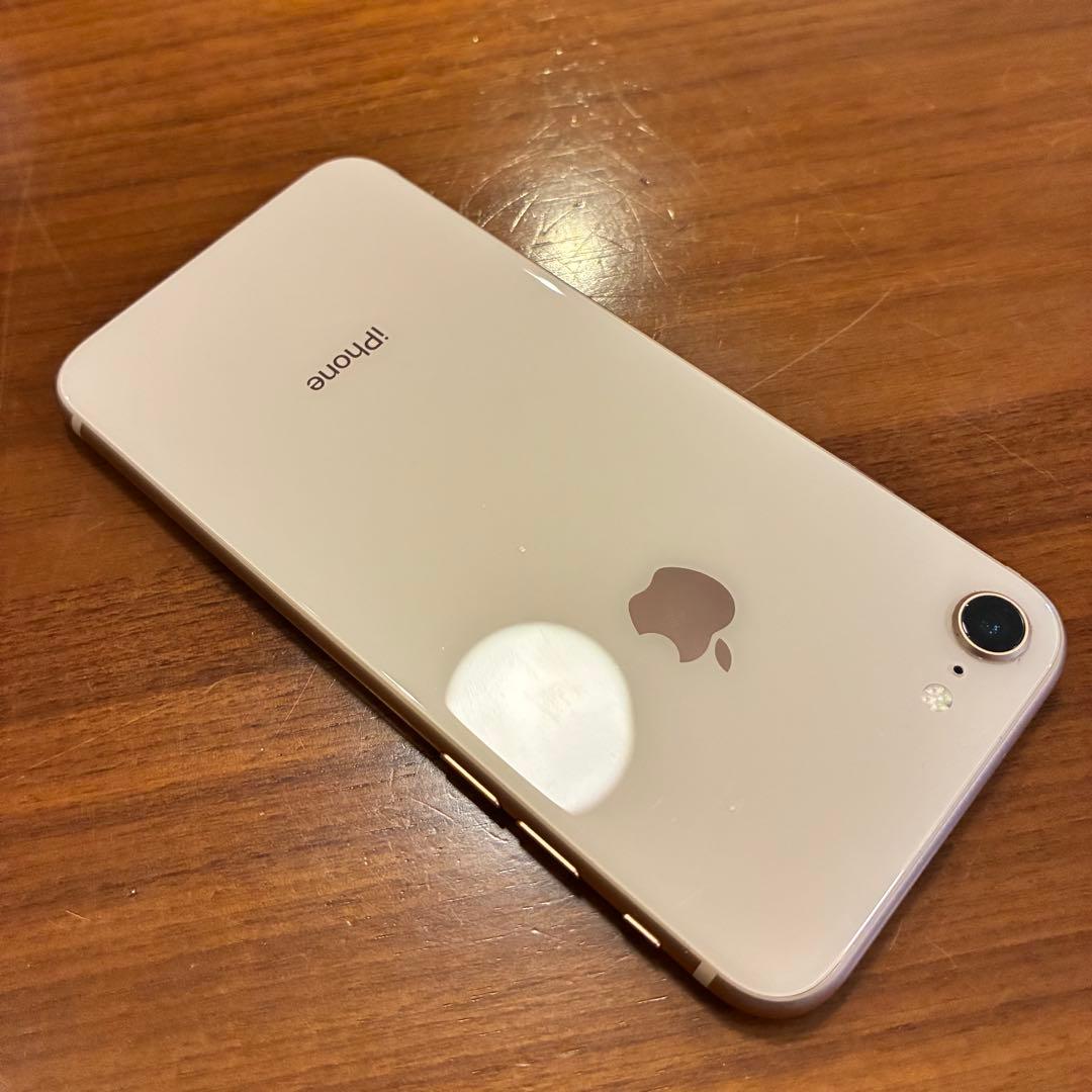 Apple iPhone 8 ゴールド 本体のみ