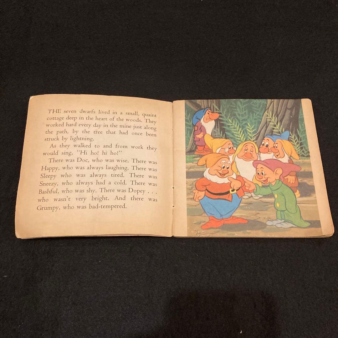 白雪姫のいない7人のこびと　英語　英国製　1970出版 ビンテージ　古本