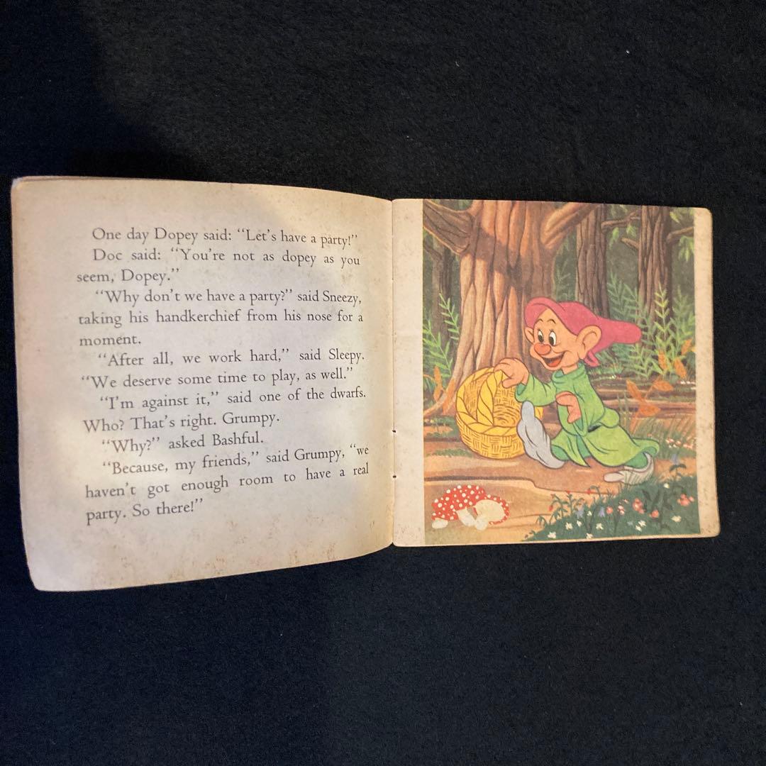 白雪姫のいない7人のこびと　英語　英国製　1970出版 ビンテージ　古本