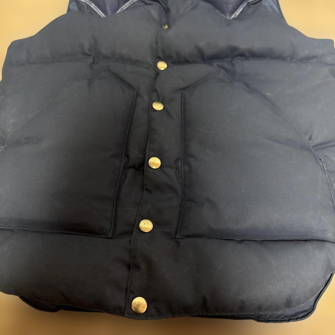 h*0様 ロッキーマウンテン　フェザーベッド レザーヨークダウンベスト ムートン