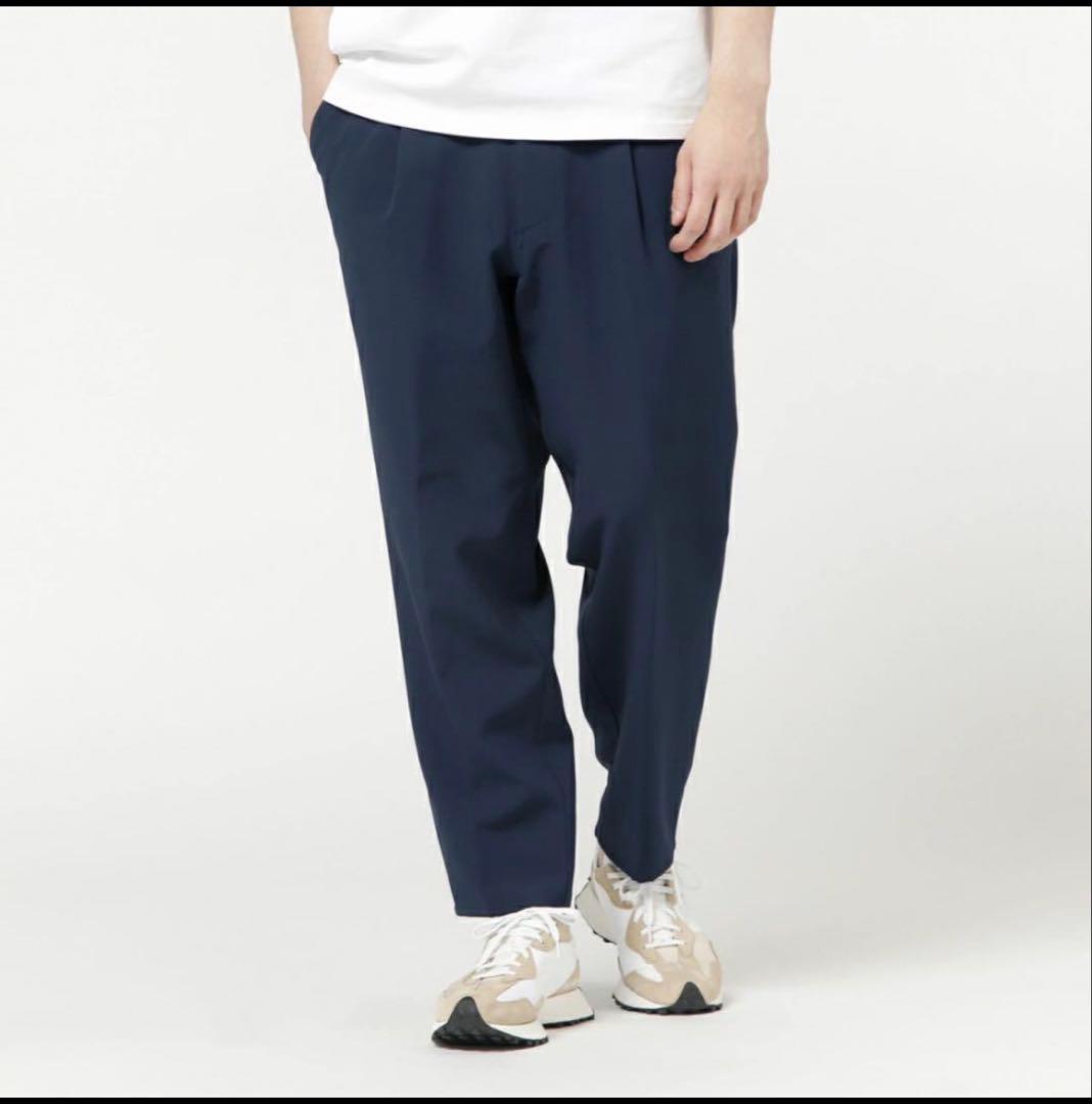 美品　ニューバランス　スーツ　上下セット　THE CITY ビジネス　Mサイズ