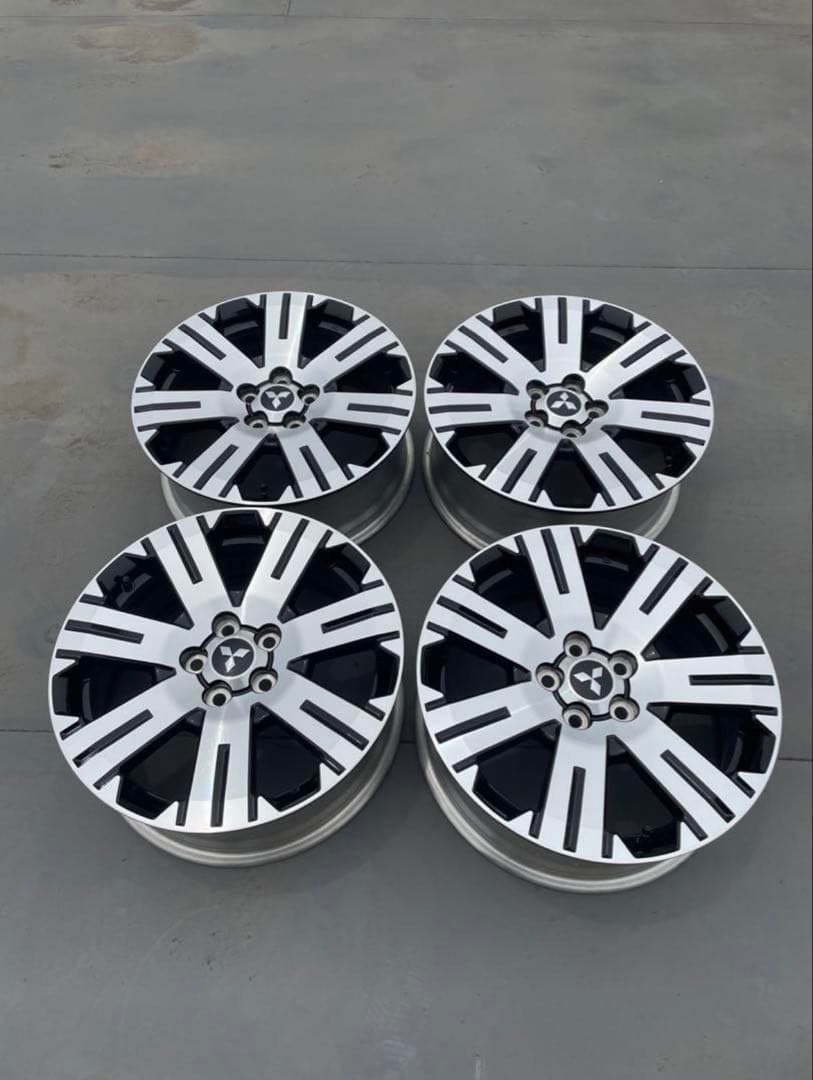 デリカD5純正ホイール4本　新車外し