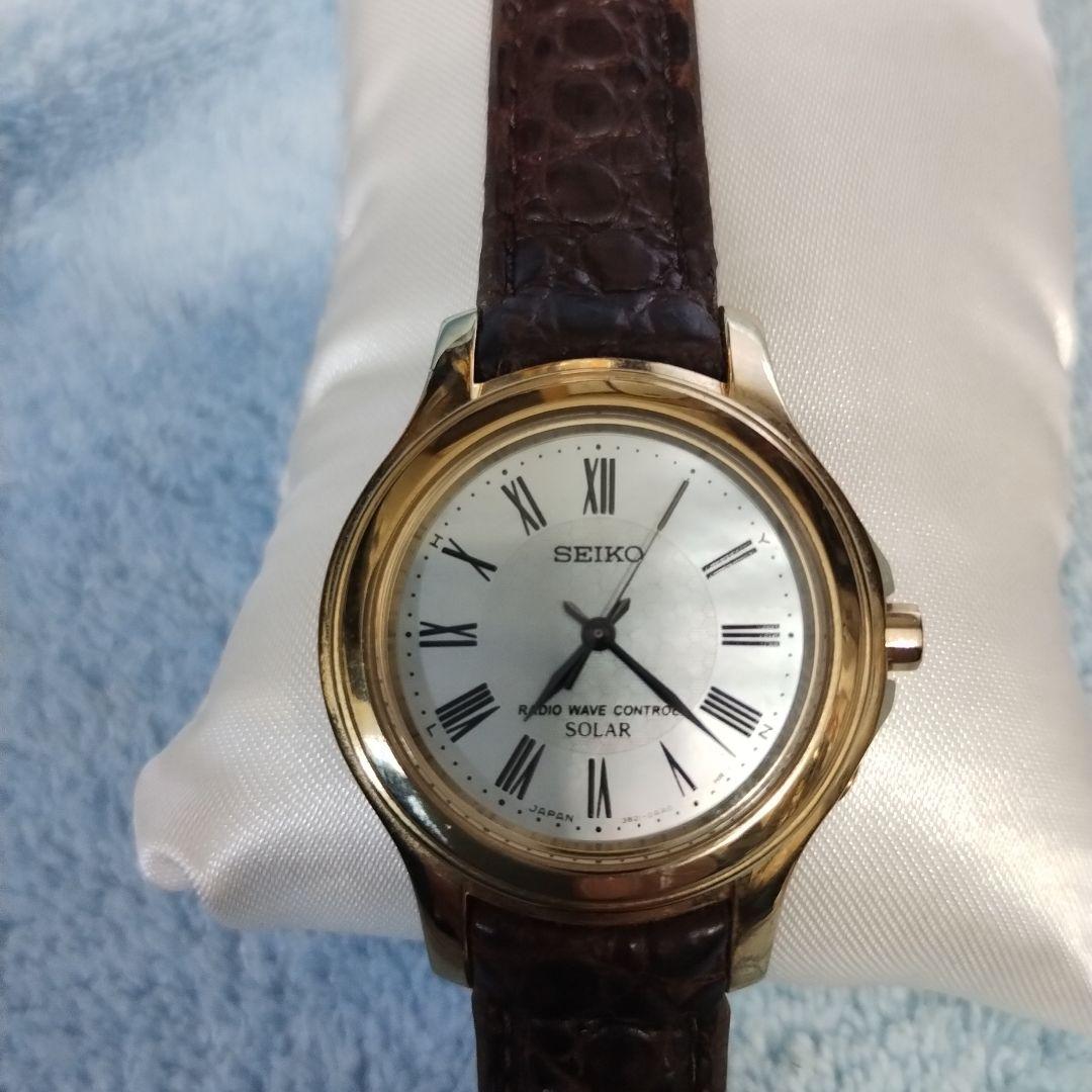 希少！電波ソーラーSEIKOセイコーエクセリーヌ白蝶貝チタンEXCELINE美品