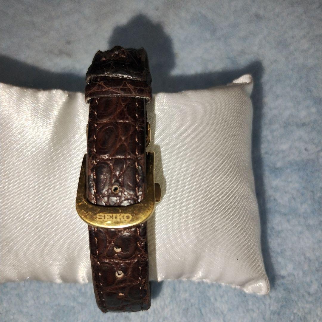 希少！電波ソーラーSEIKOセイコーエクセリーヌ白蝶貝チタンEXCELINE美品