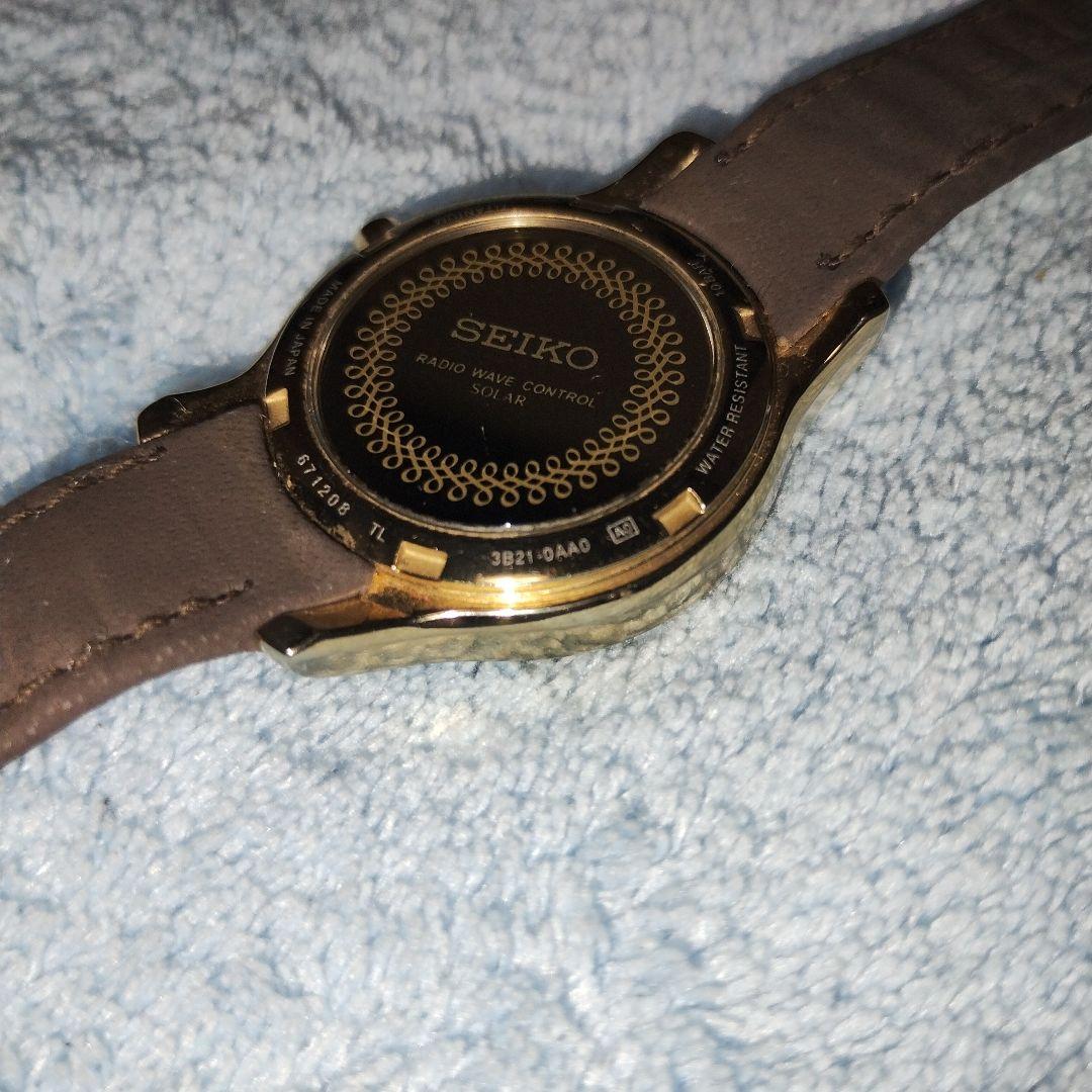 希少！電波ソーラーSEIKOセイコーエクセリーヌ白蝶貝チタンEXCELINE美品