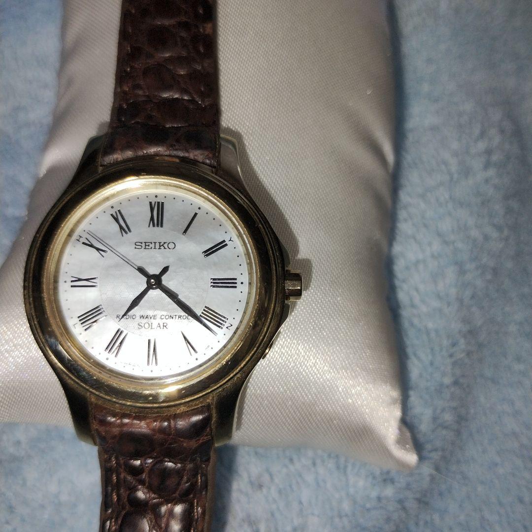 希少！電波ソーラーSEIKOセイコーエクセリーヌ白蝶貝チタンEXCELINE美品