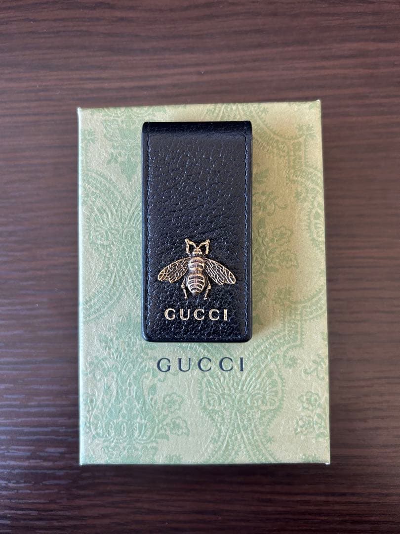 GUCCI ブラック マネークリップ 蜂モチーフ