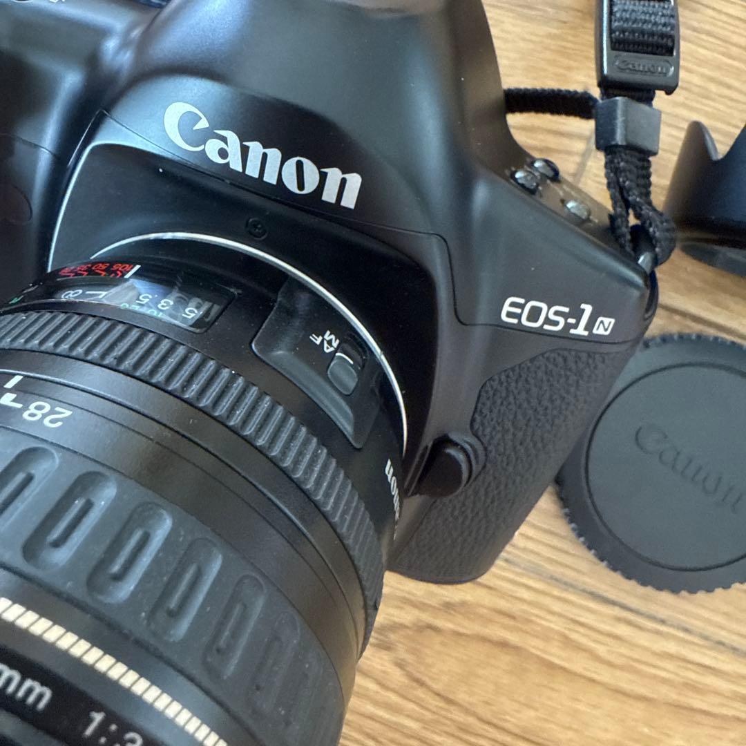 Canon EOS-1N フィルム一眼レフカメラ　レンズ付き(ジャンク品)