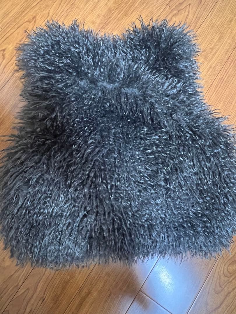 今期完売　three dots ウェイビーファー ショートジレ Wavy fur